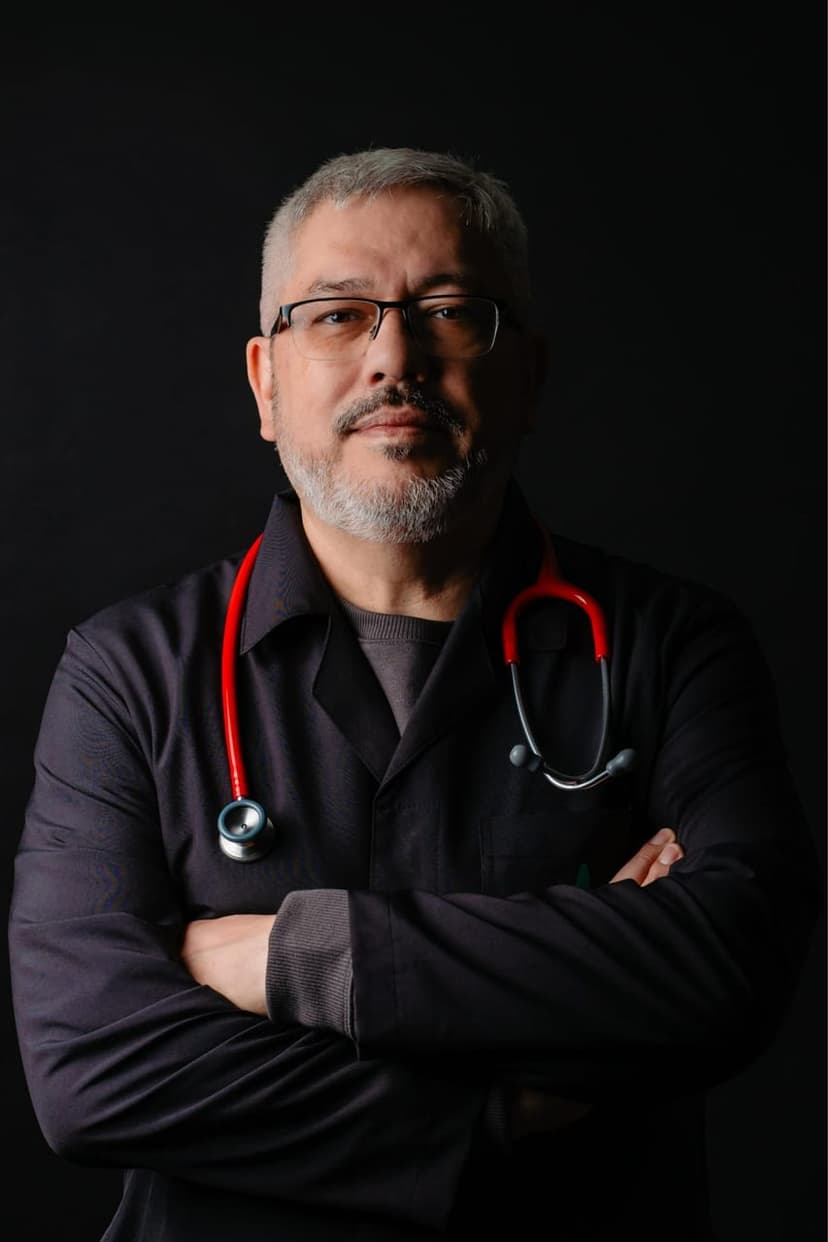Dr. Armando Corvo